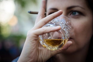 揭秘女用高级水杯品牌，让你喝水也时尚！