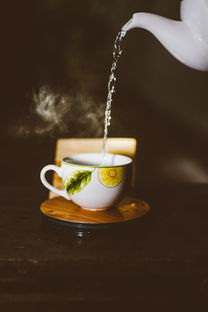 揭秘水杯高端女士品牌，品味生活，从一杯好水开始