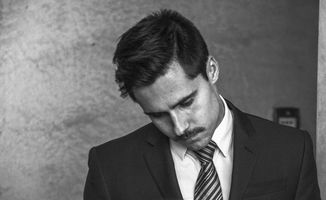 适合男的穿的西服品牌，全面解析与推荐