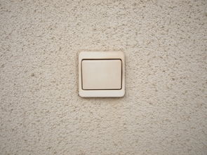 蓝色墙面开关推荐品牌全解析