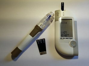 品牌指夹式血压测量仪，便捷精准的健康守护者